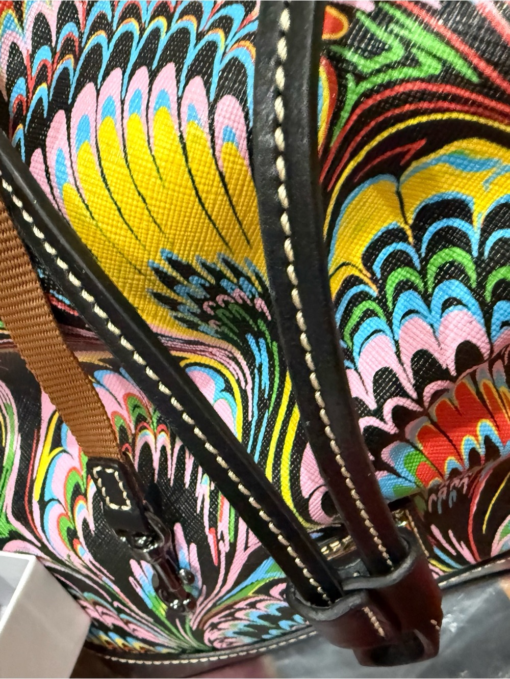 Dooney & Bourke Multicolor Peacock-Print Tote w/Matching XL Zip Around Wallet. - Picture 3 of 13